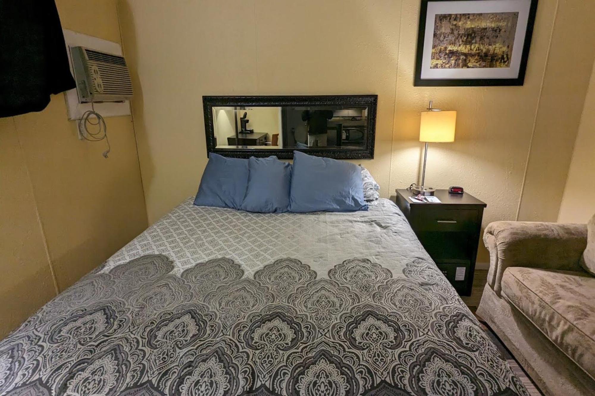 Colonial Inn Extended Stay By Oyo New Ulm Luaran gambar